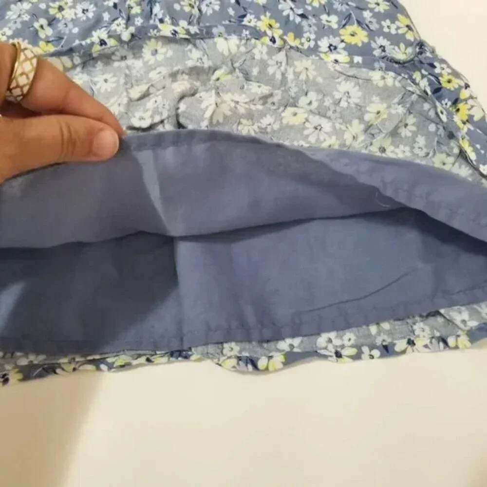 🔴 Btween little girl floral mini skirt size 7 (F21)